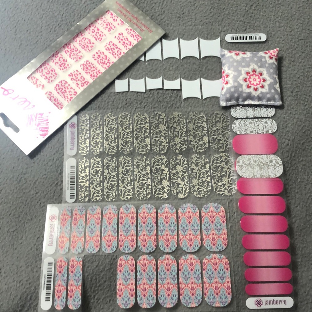 Jamberry nails and heating pouch!